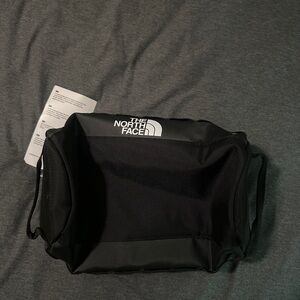 The North Face Black Toiletry Bag NWT